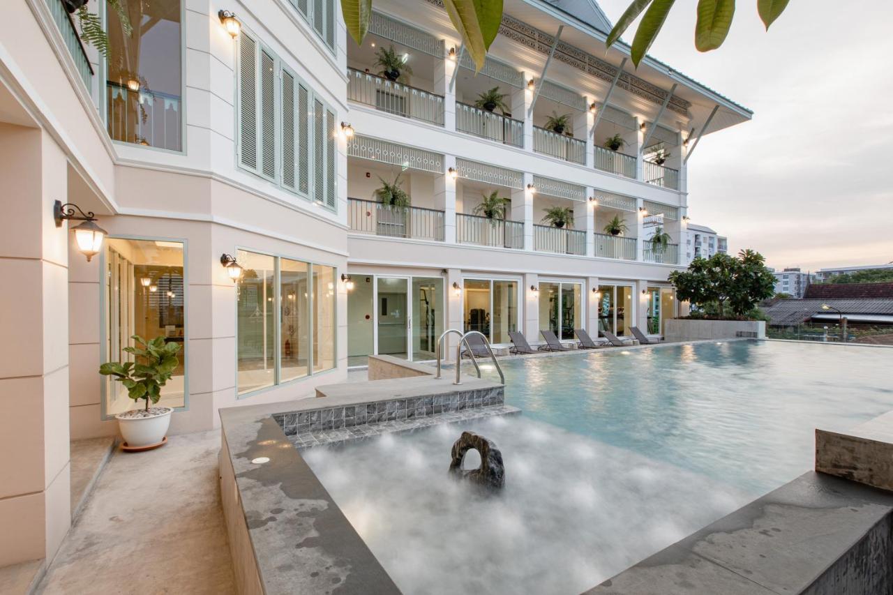 Siam Tharadol Hotel Bangkok Ngoại thất bức ảnh