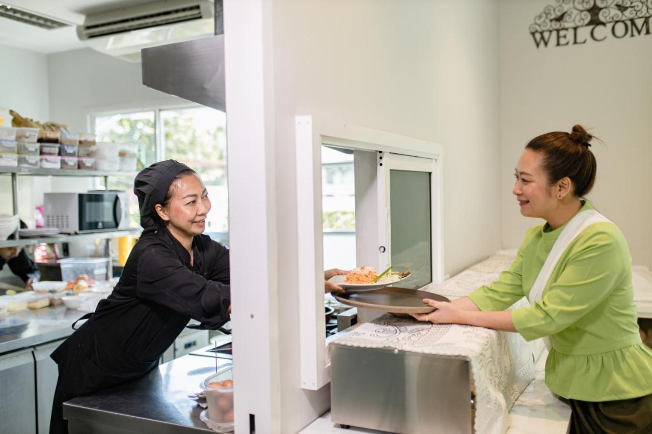Siam Tharadol Hotel Bangkok Ngoại thất bức ảnh